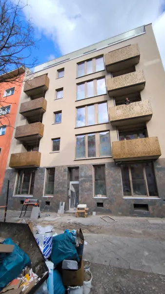 Top 2-Zimmer-Wohnung mit Balkon in Berlin-Mitte — photo 1
